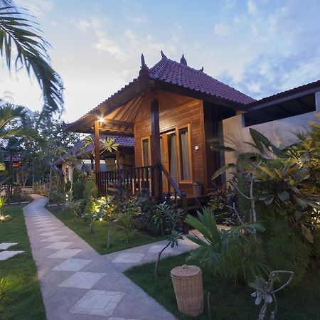 Amora Hut'S Nusa Lembongan  Luaran gambar