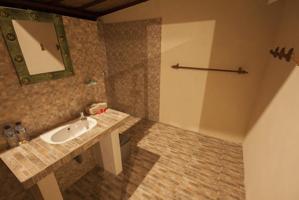Amora Hut'S Nusa Lembongan  Bilik gambar