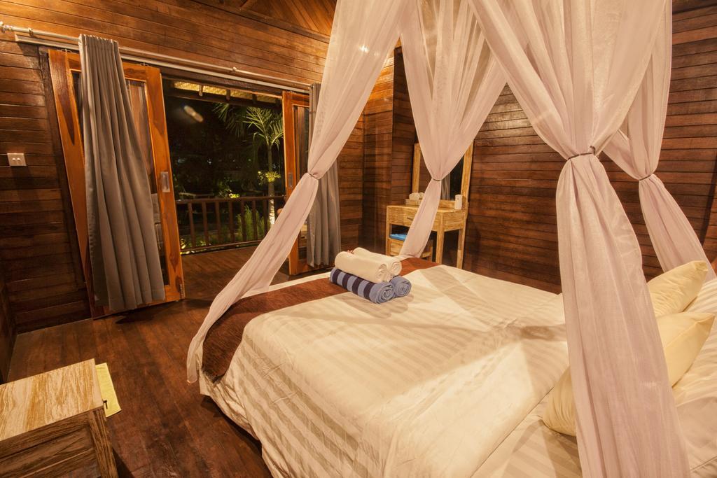 Amora Hut'S Nusa Lembongan  Bilik gambar